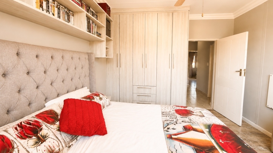 3 Bedroom Property for Sale in The Coves North West